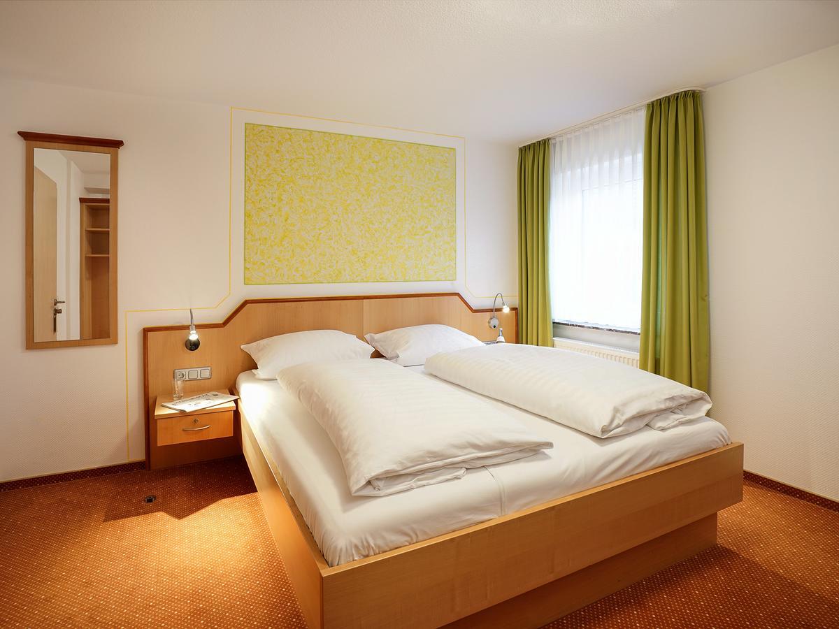 Hotel Gasthof Zum Biber Motten ภายนอก รูปภาพ