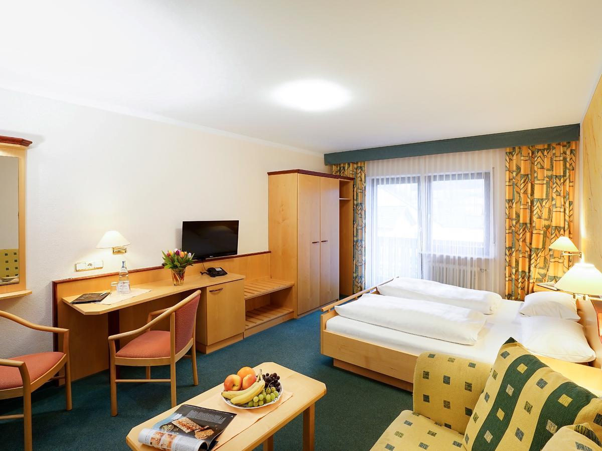 Hotel Gasthof Zum Biber Motten ภายนอก รูปภาพ