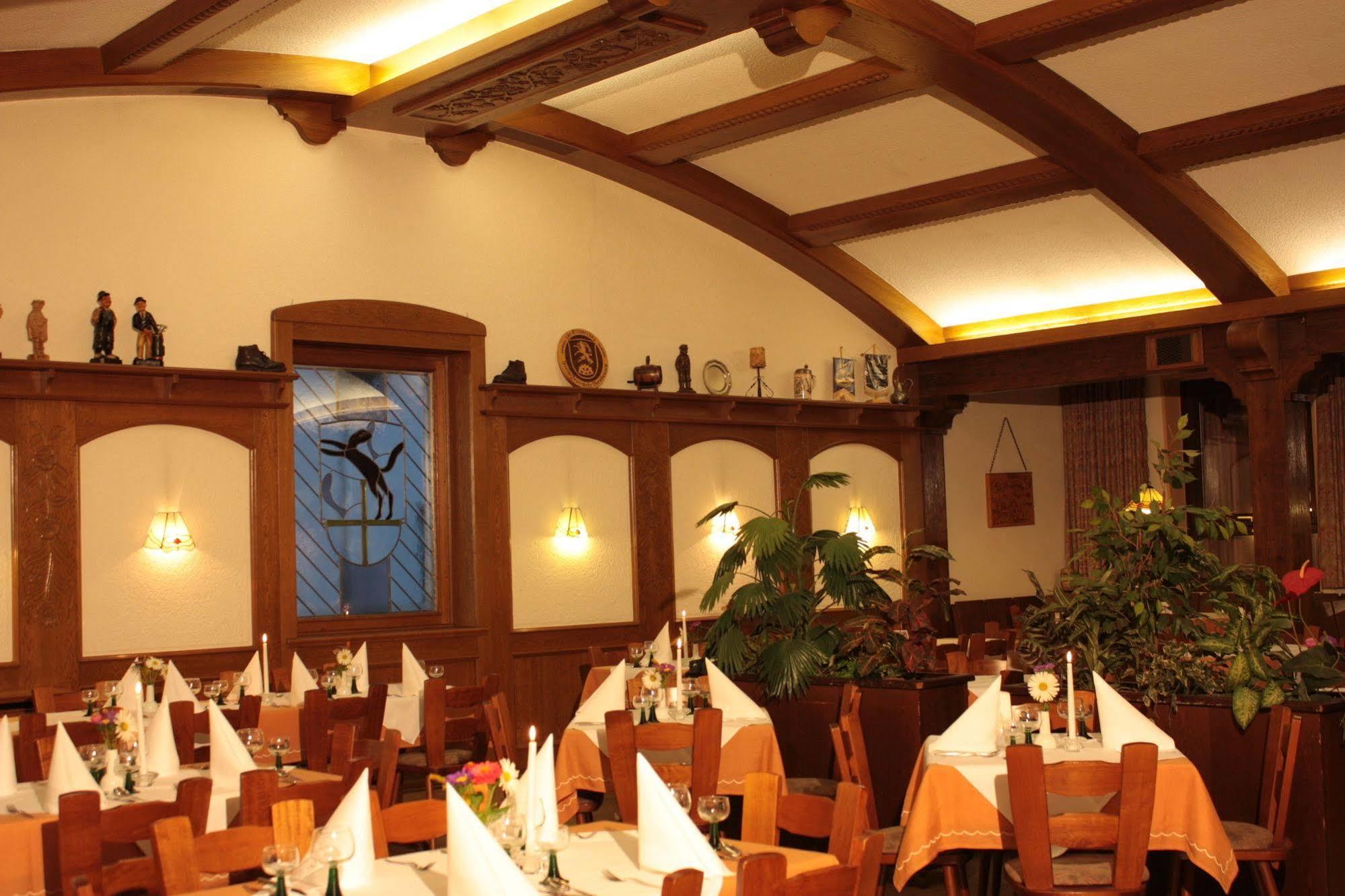 Hotel Gasthof Zum Biber Motten ภายนอก รูปภาพ