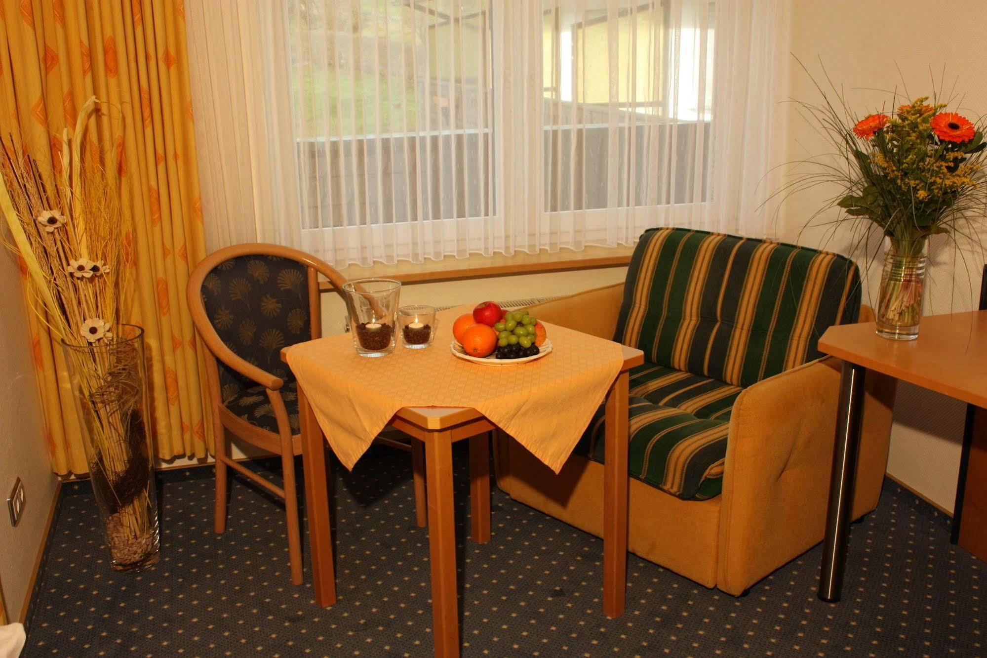 Hotel Gasthof Zum Biber Motten ภายนอก รูปภาพ